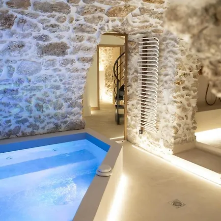 Appartamento Kaza Bella - Marais Modern Flat With Small Pool *