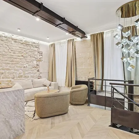Appartamento Kaza Bella - Marais Modern Flat With Small Pool Parigi