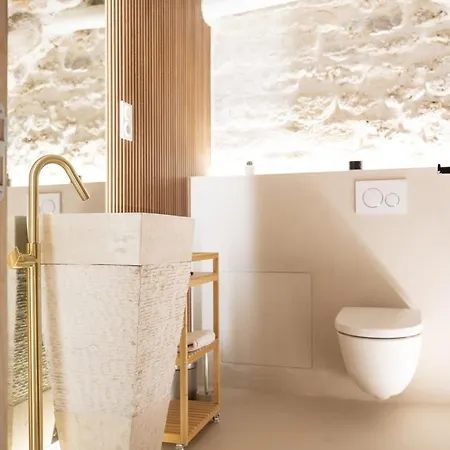 Appartamento Kaza Bella - Marais Modern Flat With Small Pool
