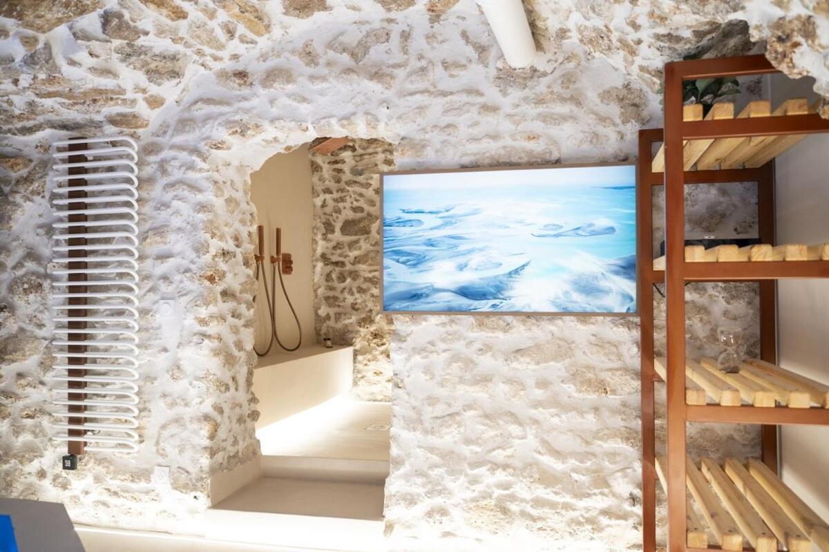 Kaza Bella - Marais Modern Flat With Small Pool Appartamento *