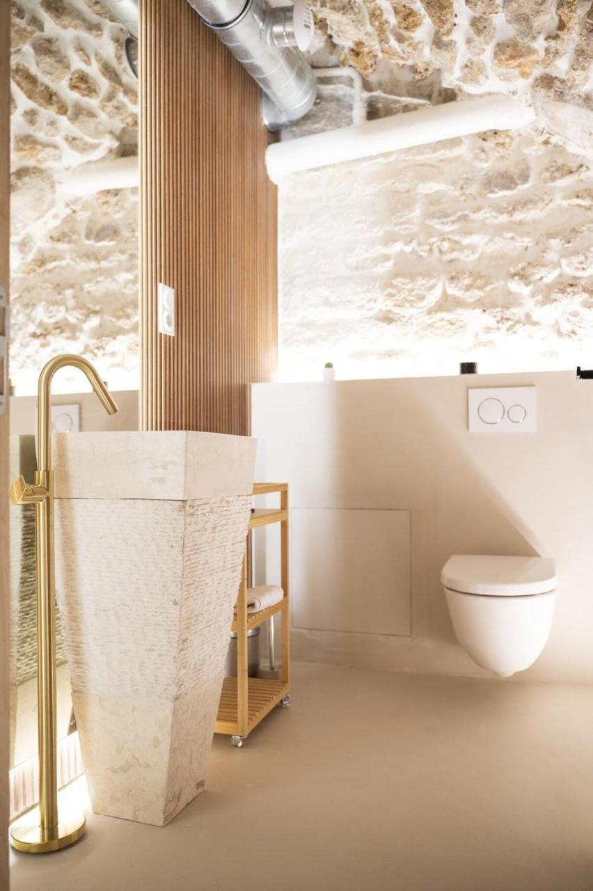 Appartamento Kaza Bella - Marais Modern Flat With Small Pool